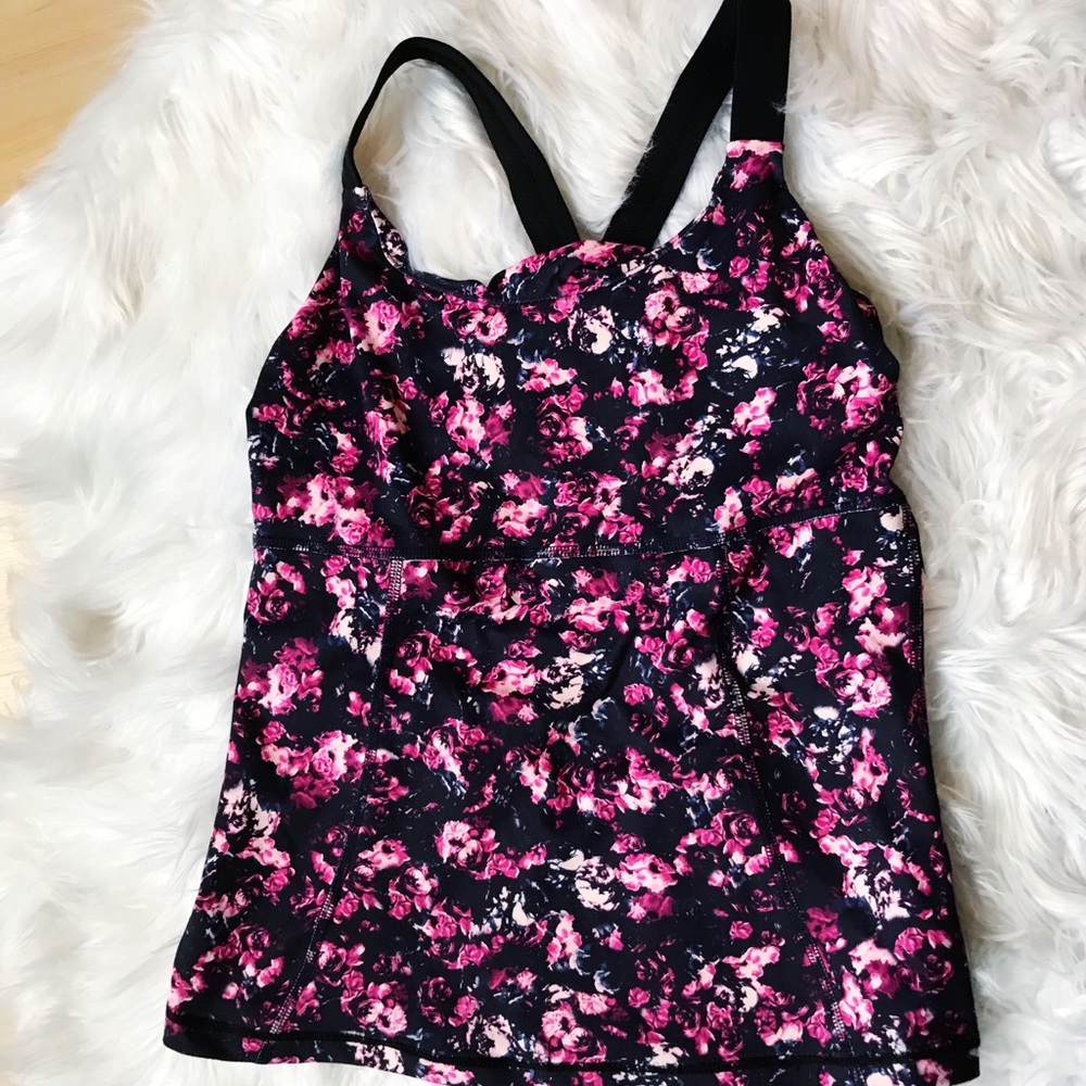 Cute floral Rese workout top